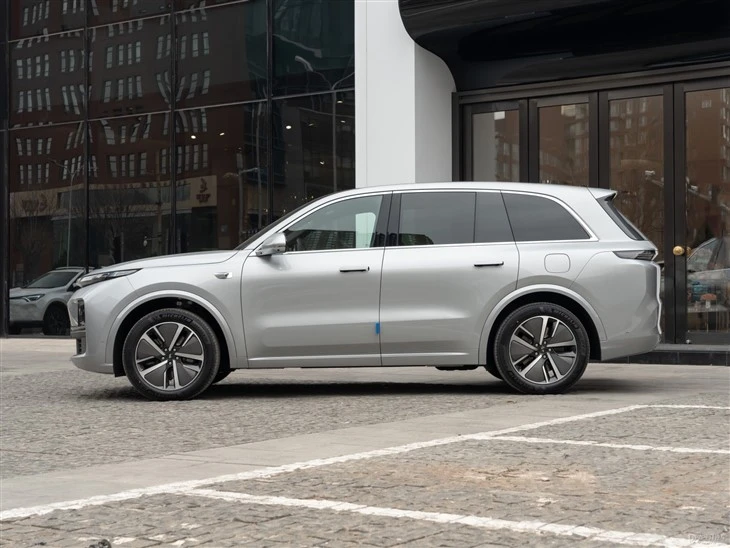 2024 LiXiang L8 Large Premium Smart Family SUV