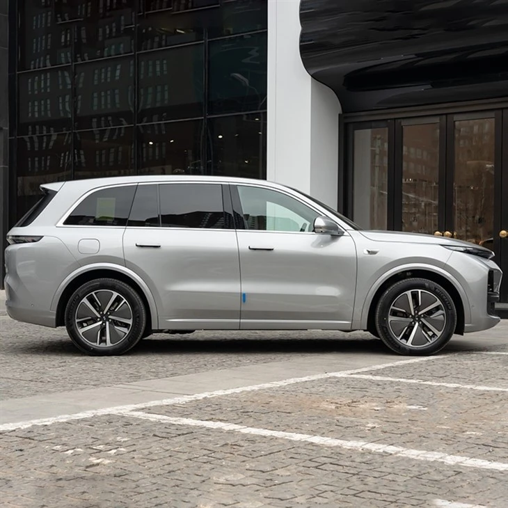 Lixiang L8 Ultra PHEV Smart SUV
